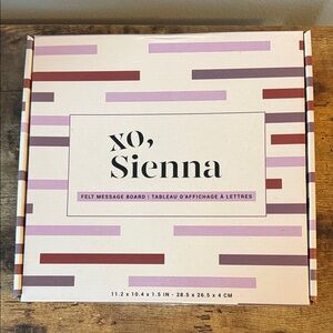 XO, Sienna Felt Message Board